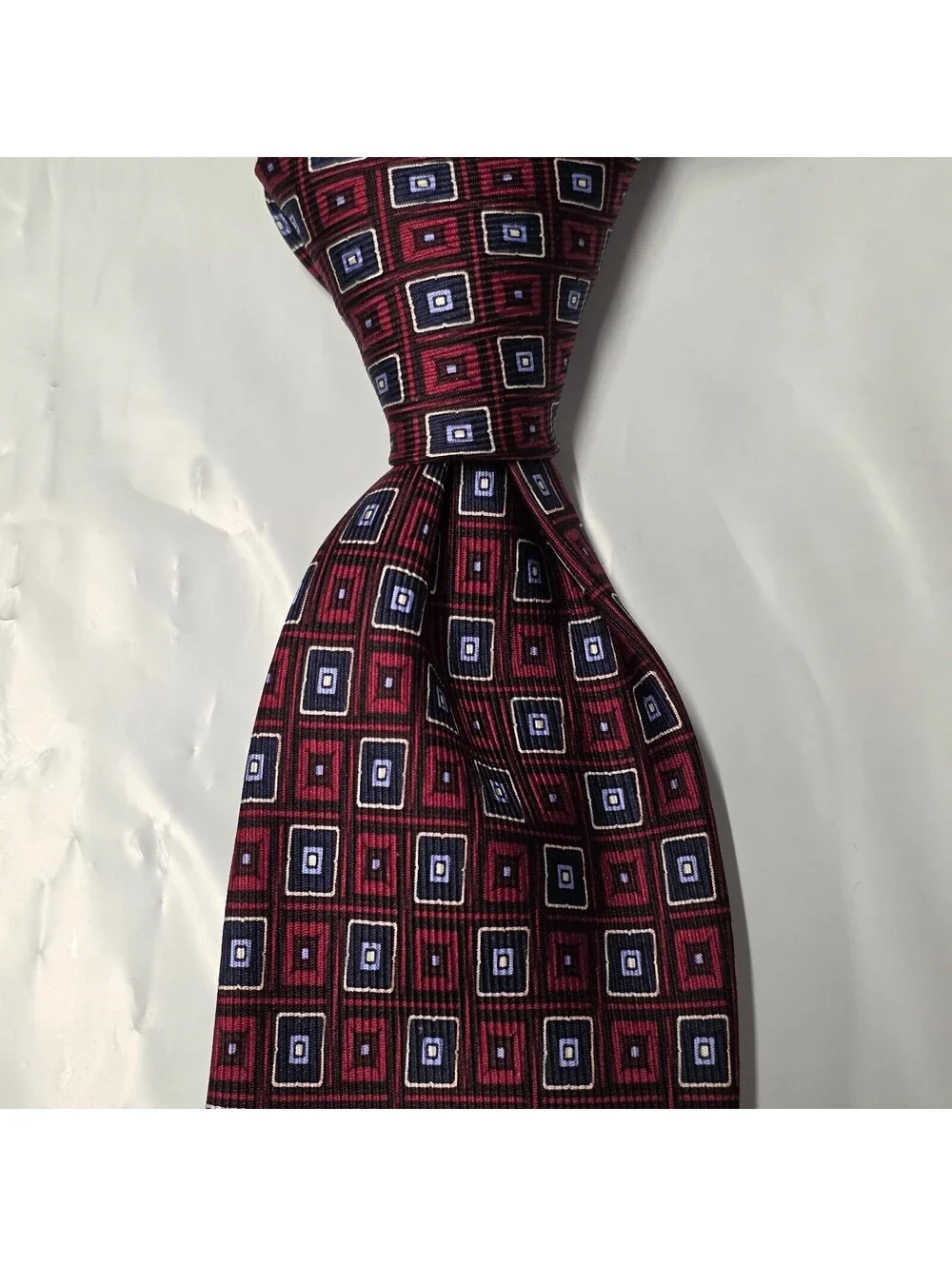 J.Z. Richards Gallery Collection Geometric Pattern Silk Necktie 59x3.5 Red
